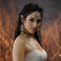 Actress Tamanna Latest Hot Photos
